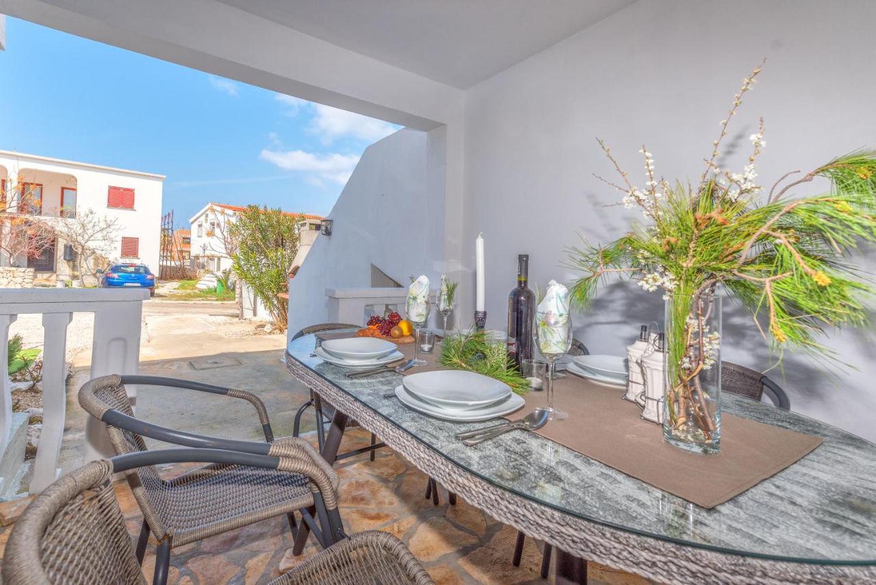 Apartment Tema Vir Ngoại thất bức ảnh