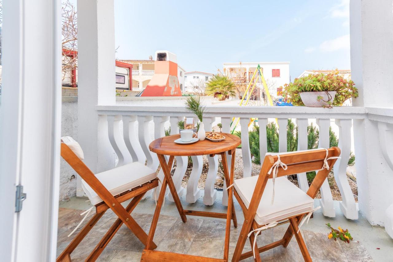 Apartment Tema Vir Ngoại thất bức ảnh