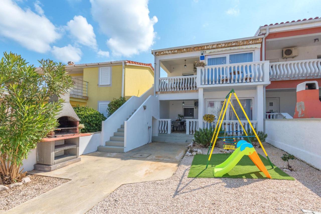 Apartment Tema Vir Ngoại thất bức ảnh