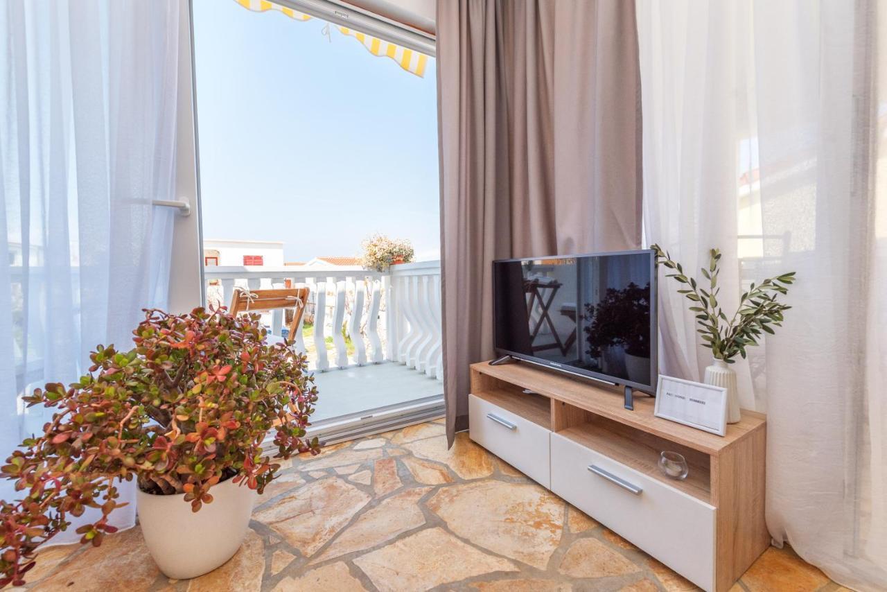 Apartment Tema Vir Ngoại thất bức ảnh