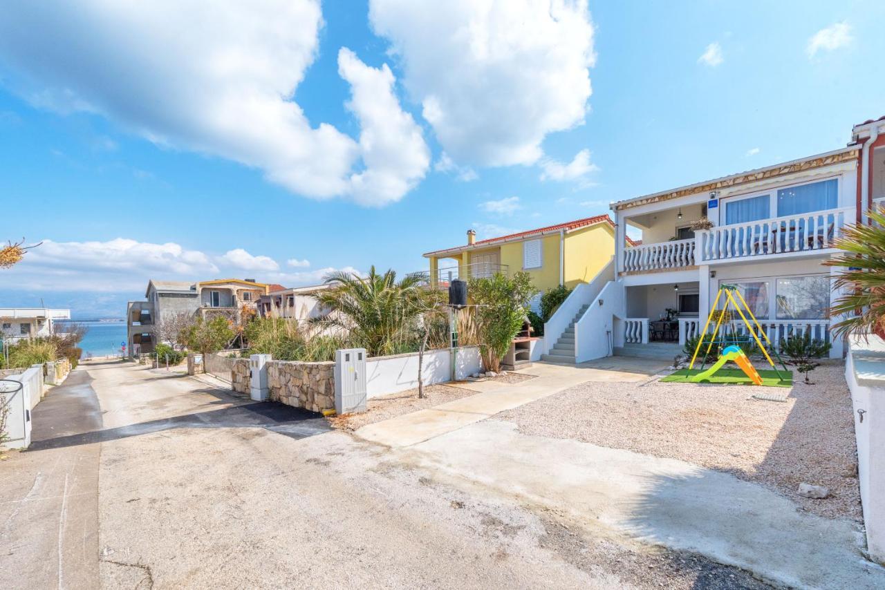 Apartment Tema Vir Ngoại thất bức ảnh